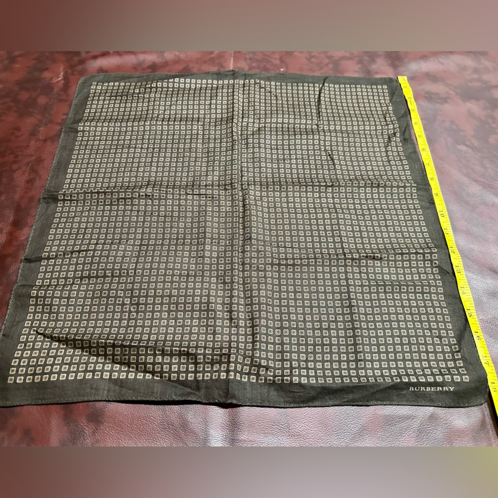 Burberry Brown and Cream Geometric Handkerchief/Pocket Square. Unisex